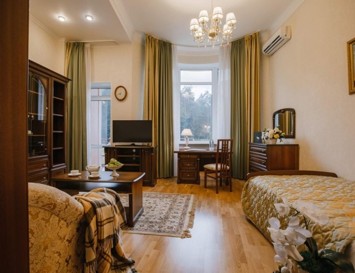 Джуниор сюит 1-местный (корп. 2,3) - Клинический санаторий «Барвиха»